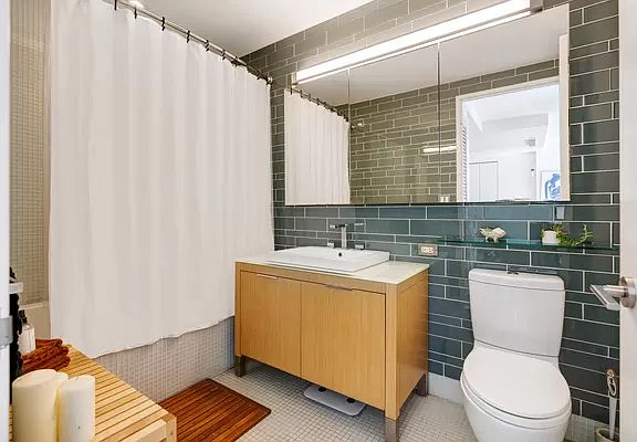 5th image of 22 N 6th St APT 8M