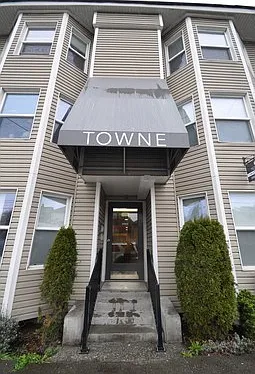 Towne — Photo 23
