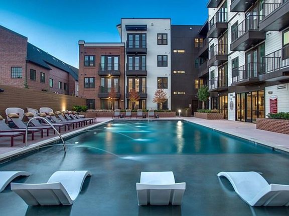 5th image of 196 W Davis St #544