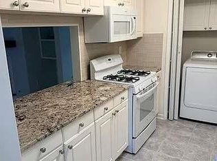 301 Dunbar Dr, Dunwoody, GA 30338