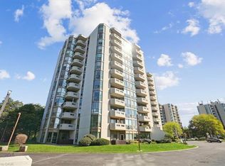 5090 Pinedale Ave #1007, Burlington, ON
