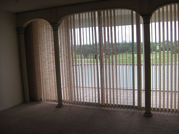 3rd image of 9250 W Bay Harbor Dr APT 7A