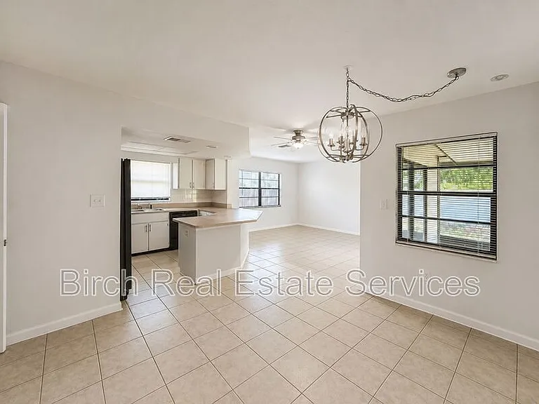 1326 Calamondin Dr — Photo 5