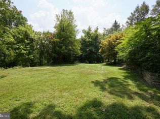 9211 Harrington Dr, Rockville, MD 20854
