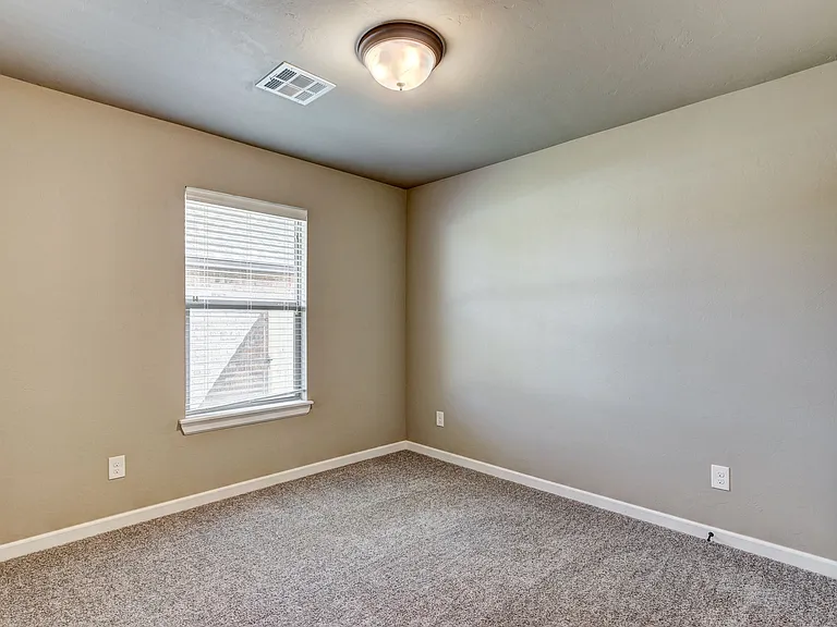 9952 SW 22nd St — Photo 11