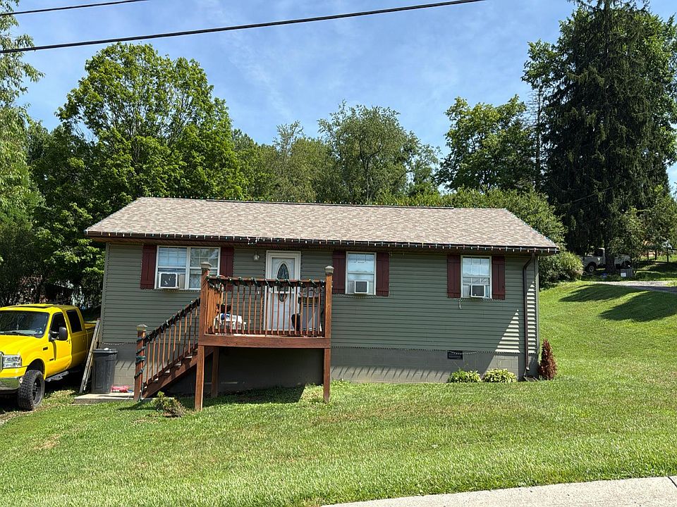 1st image of 402 Hartzell St