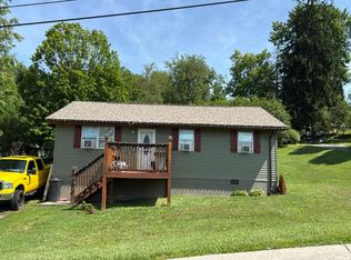 402 Hartzell St, Rivesville, WV 26588