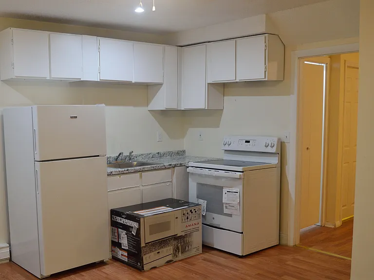 265 Blucher St #2 — Photo 6