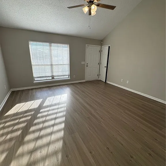 1381 Coalition Cir — Photo 2