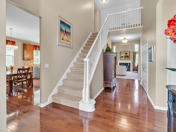 3rd image of 9315 Saddlebrook Ct