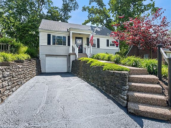 3rd image of 7230 Thomas Dr