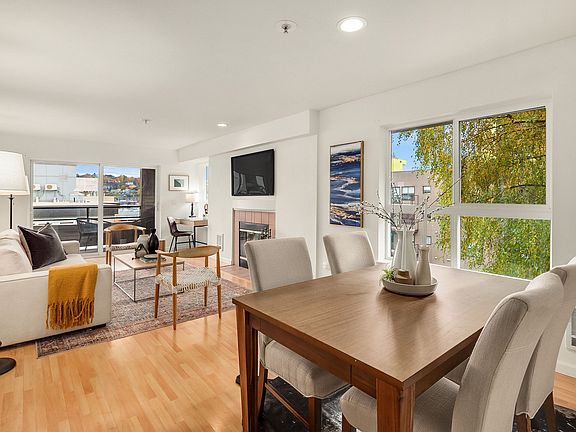 5th image of 1504 Aurora Ave N APT 212