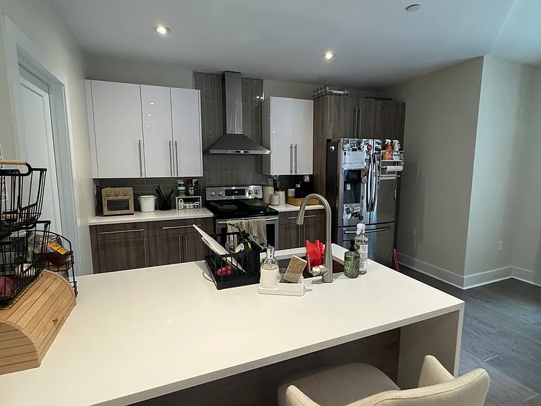 1526 Ridge Ave #2 — Photo 6