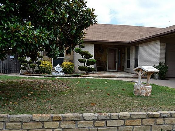4th image of 6409 Westridge Dr