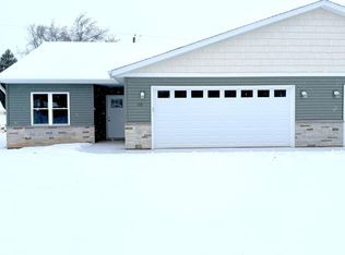 128 Evergreen Ln, Chilton, WI 53014