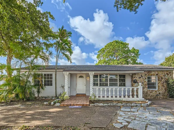 7740 Shalimar St, Hollywood, FL 33023