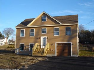 4 Pondside Dr, Gorham, ME 04038