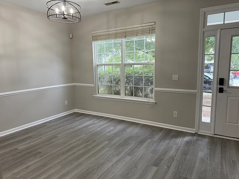 303 Sabal Palmetto Ct — Photo 10
