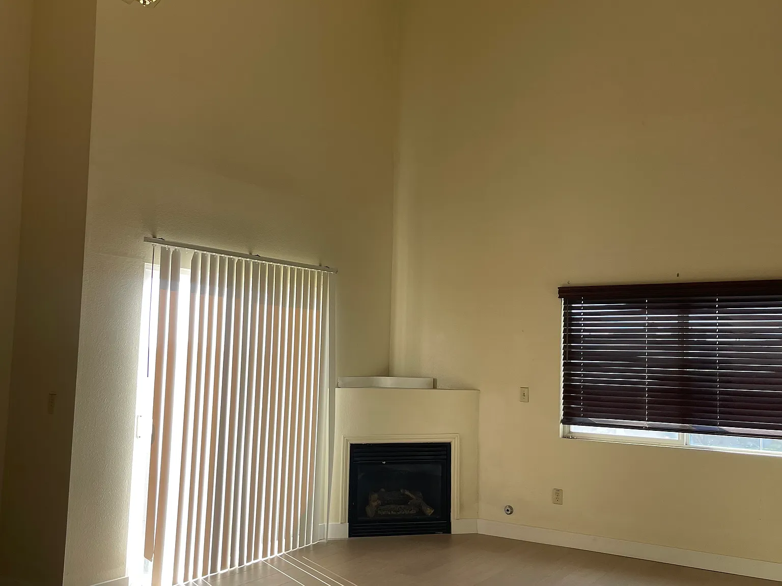 2 bed, 1150 sqft, $3,195 — Photo 3