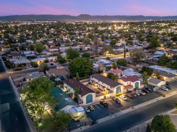 808 Ortiz Dr SE, Albuquerque, NM 87108