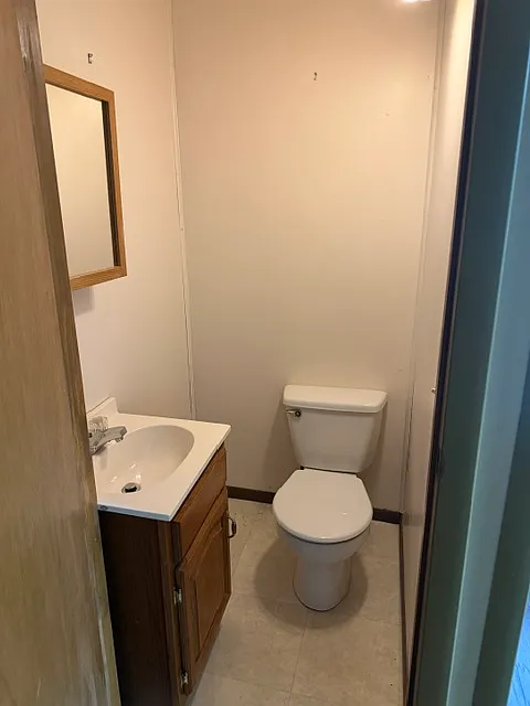 2 bed, 1.5 bath, 1000 sqft, $950 — Photo 3