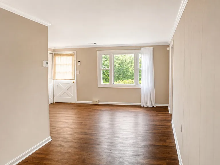 7200 Sindall Rd — Photo 4