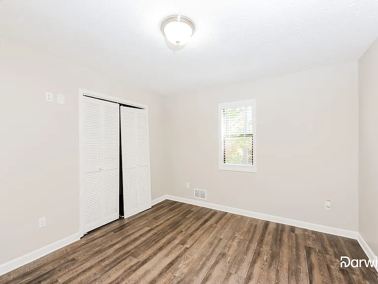 275 Sabrina Ct — Photo 11