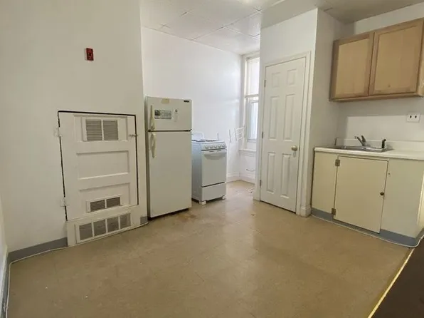 3240 N 15th St Floor 3, Philadelphia, PA 19140