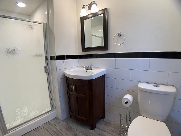 7652 Nancy Dr — Photo 16