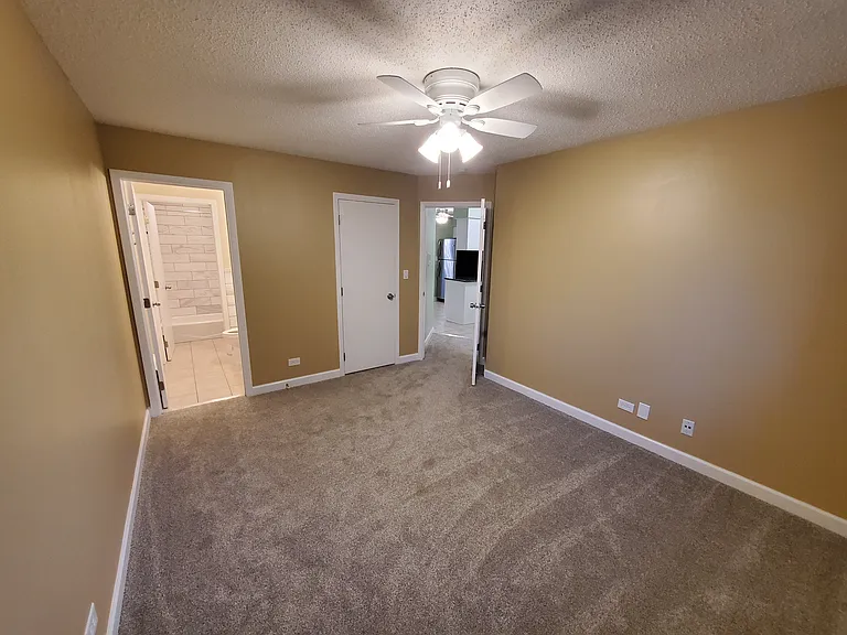 12 Echo Ct #8 — Photo 9