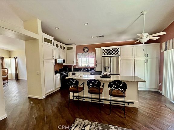 3rd image of 40139 Roshani Dr