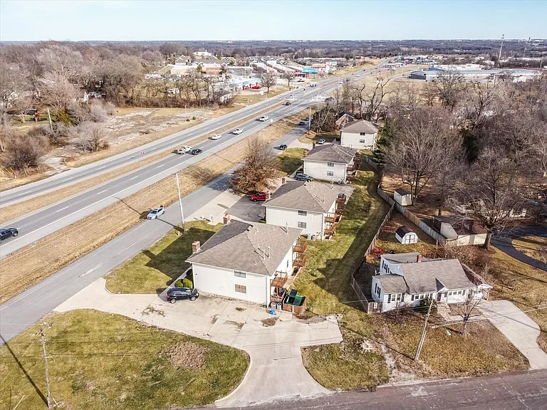 11017 11023rd Route 350 E — Photo 4
