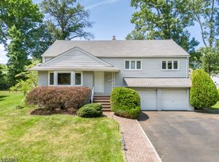29 Janet Ln, Springfield, NJ 07081
