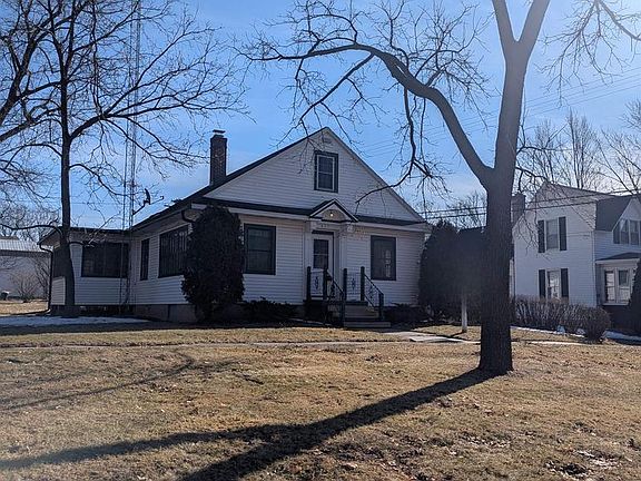 3rd image of 622 Bowman Road