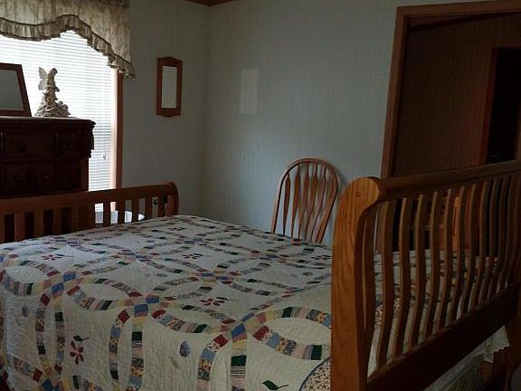 5th image of 1236 Summer St