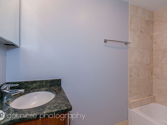2nd image of 1652 W Farwell Ave APT 1K