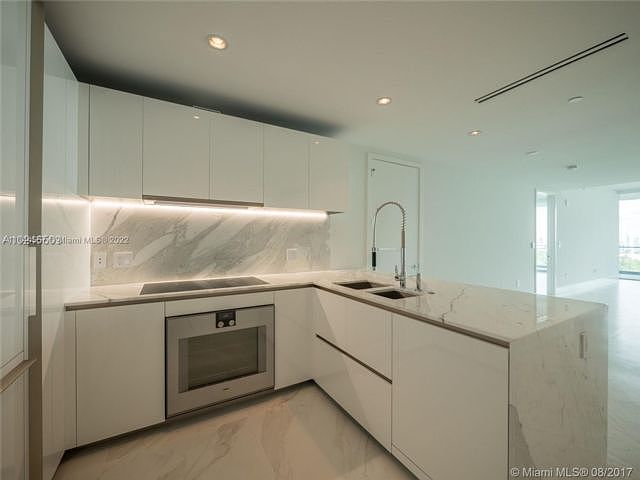 1st image of 105201 Collins Ave #1005