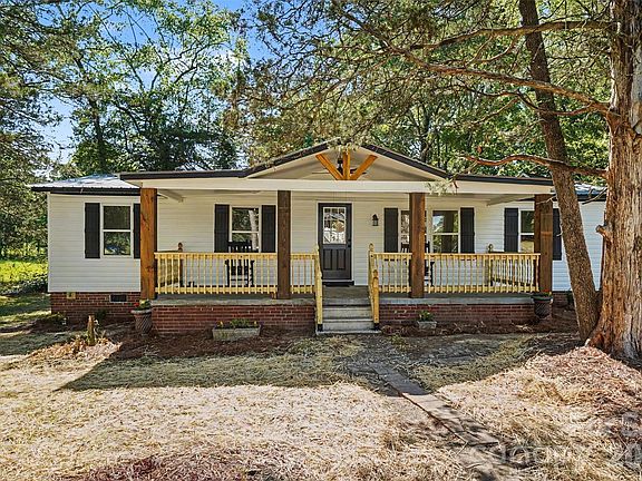 2nd image of 278 Bear Claw Rd