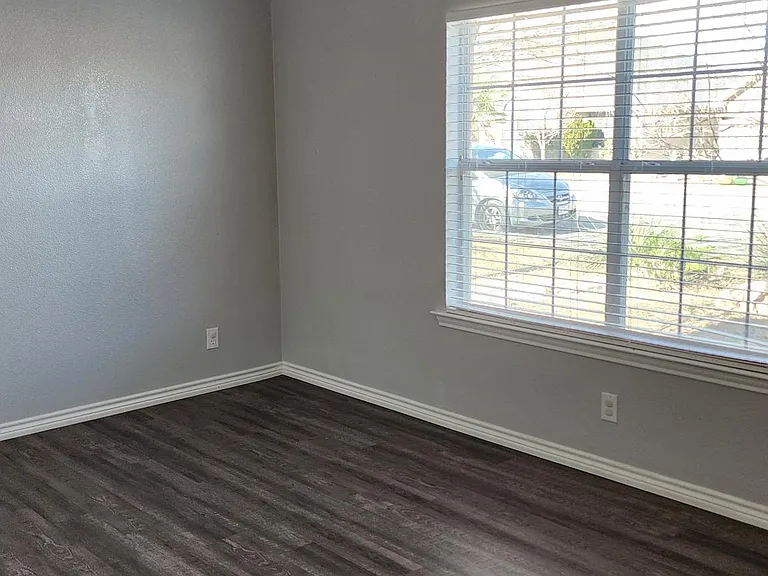 7018 Robbie Rd — Photo 14