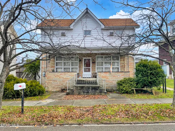 205 Ligonier St, New Florence, PA 15944