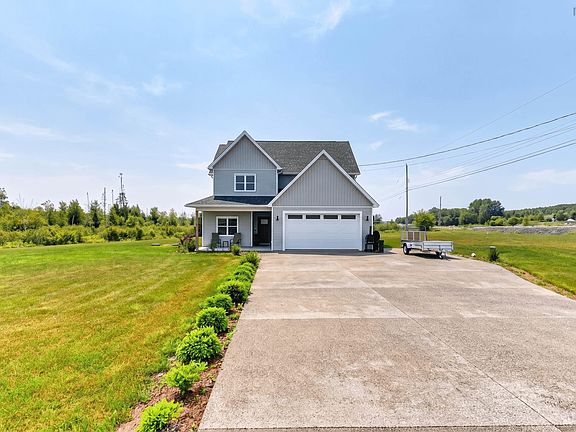 2nd image of 500 Hemlock Dr