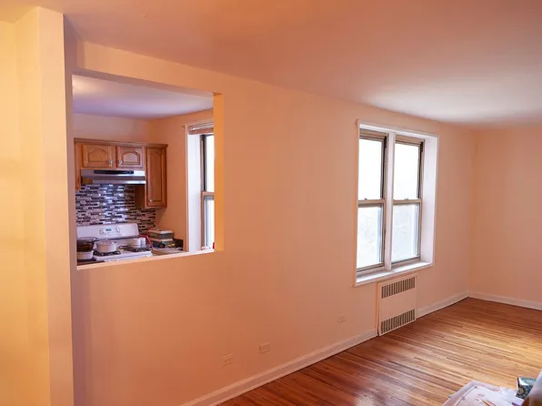 221 McDonald Ave APT 4J, Brooklyn, NY 11218