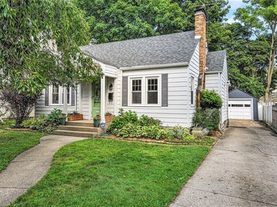 724 Pinehurst Blvd, Kalamazoo, MI, 49006