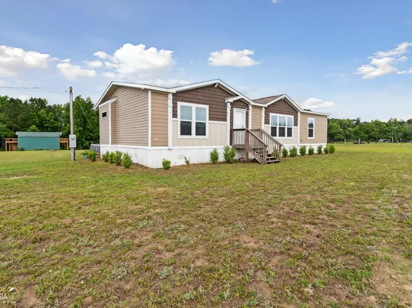 827 Bell Rd, Ellabell, GA 31308