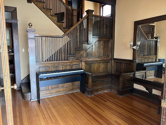 3rd image of 1407 Saint Paul St #1