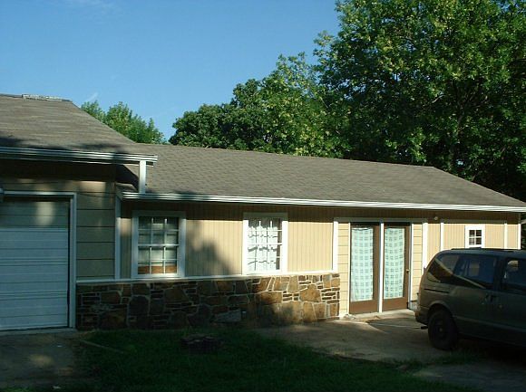 2nd image of 106 Daniels St