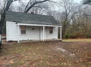 890 Morgan Rd, Eden, NC 27288