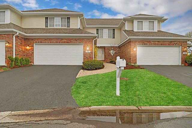1st image of 17621 W Knollwood Ct