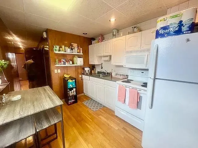 3 bed, 800 sqft, $4,400 — Photo 4