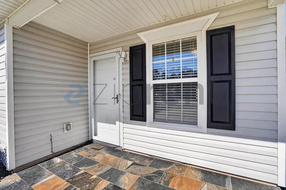 Summerwoods — Photo 2